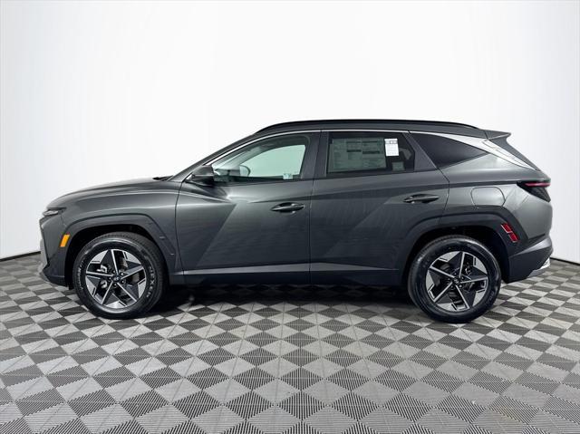 new 2025 Hyundai TUCSON Hybrid car, priced at $37,196
