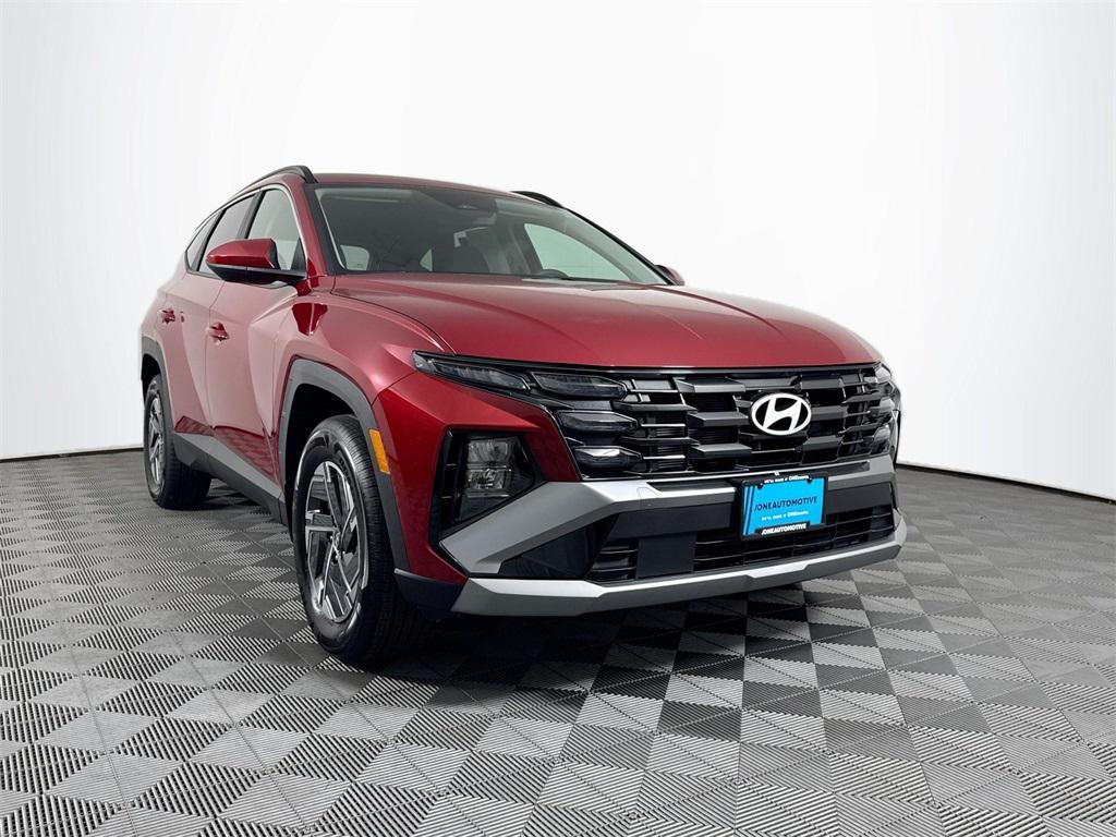 new 2025 Hyundai TUCSON Hybrid car, priced at $34,063