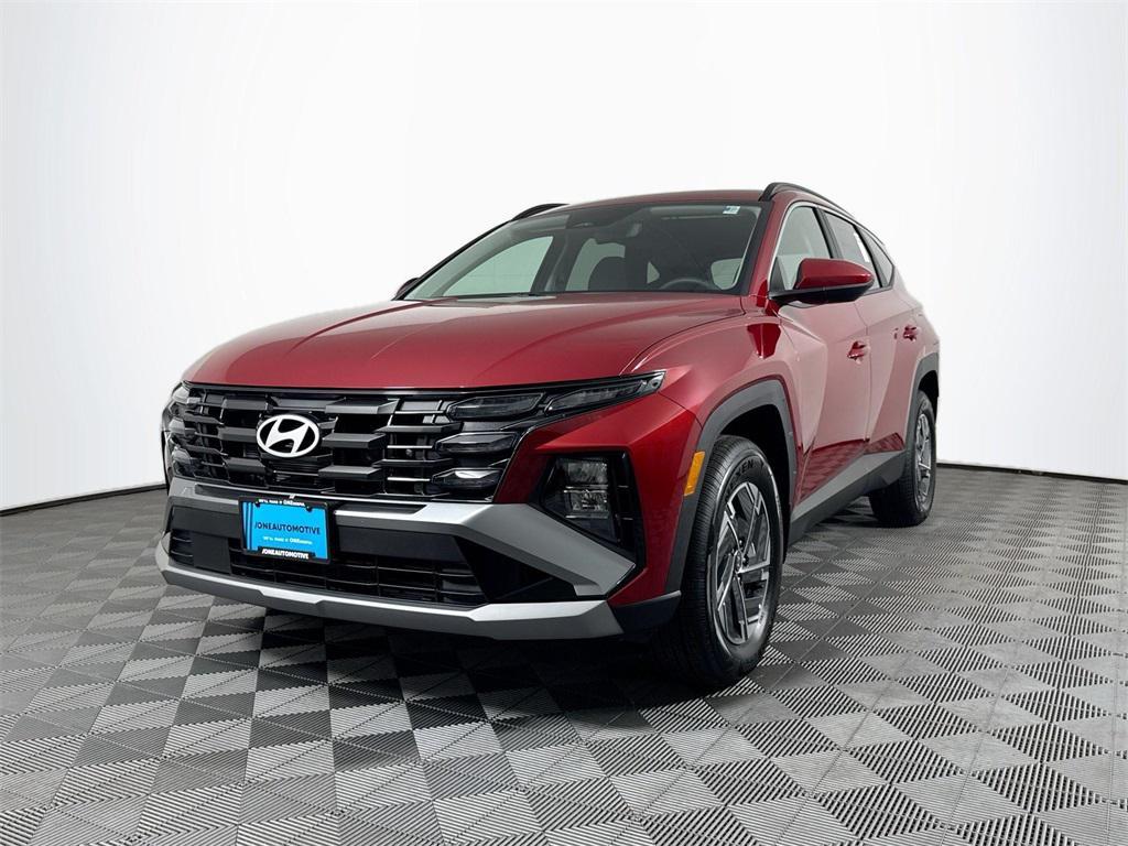 new 2025 Hyundai TUCSON Hybrid car, priced at $34,063