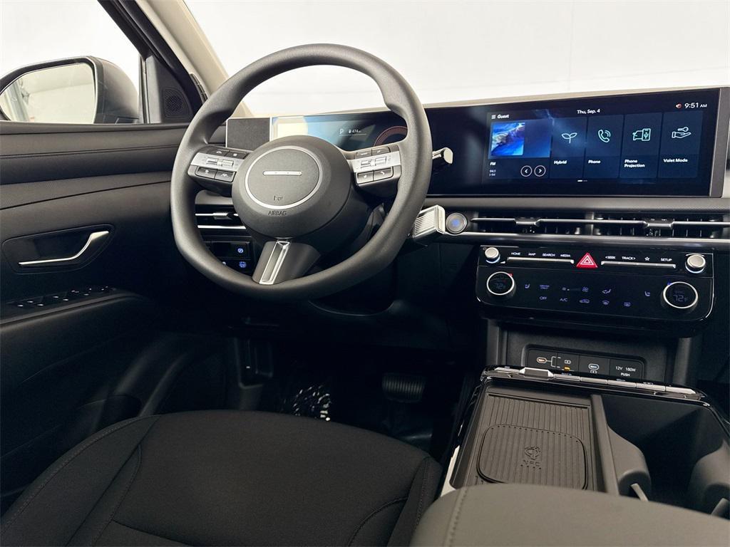 new 2025 Hyundai TUCSON Hybrid car, priced at $34,063