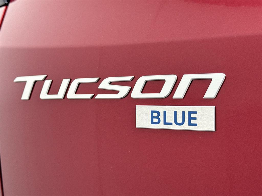 new 2025 Hyundai TUCSON Hybrid car, priced at $34,063