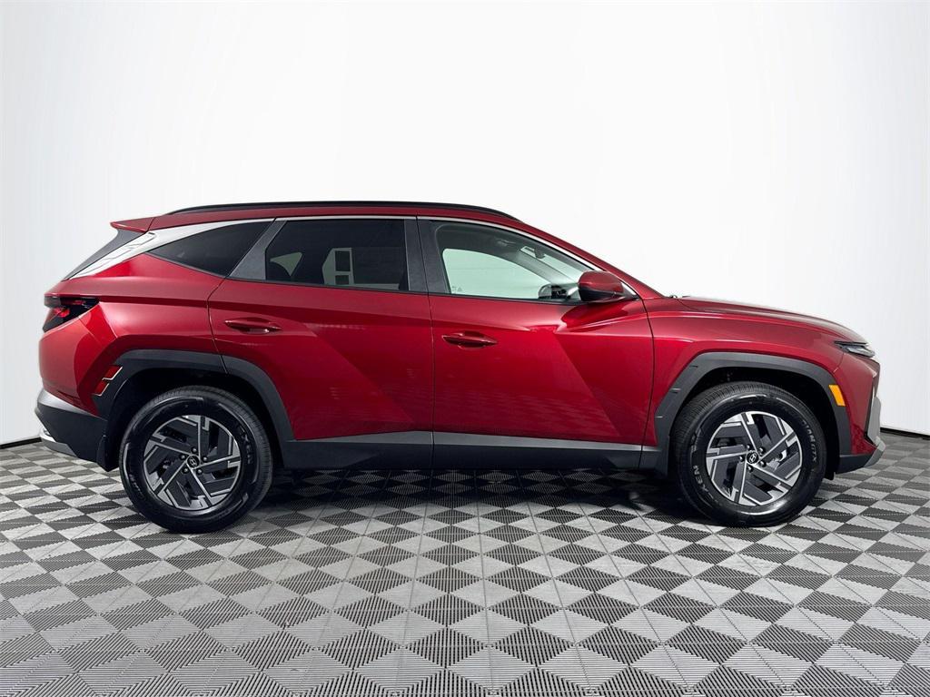 new 2025 Hyundai TUCSON Hybrid car, priced at $34,063