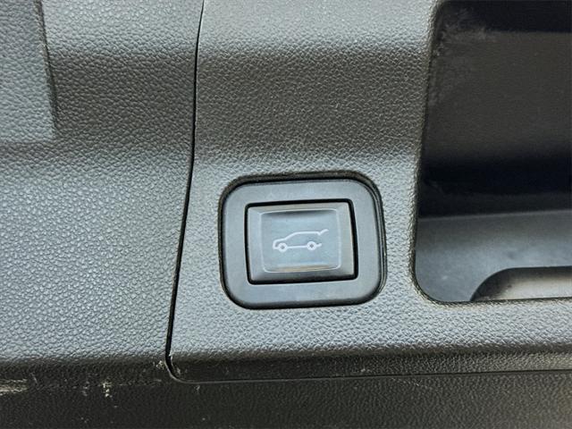 used 2023 GMC Acadia car, priced at $28,992