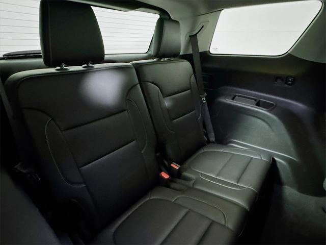 used 2023 GMC Acadia car, priced at $28,992