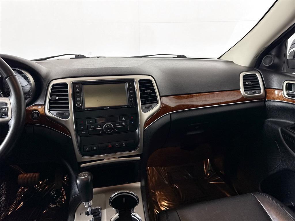 used 2013 Jeep Grand Cherokee car, priced at $7,997