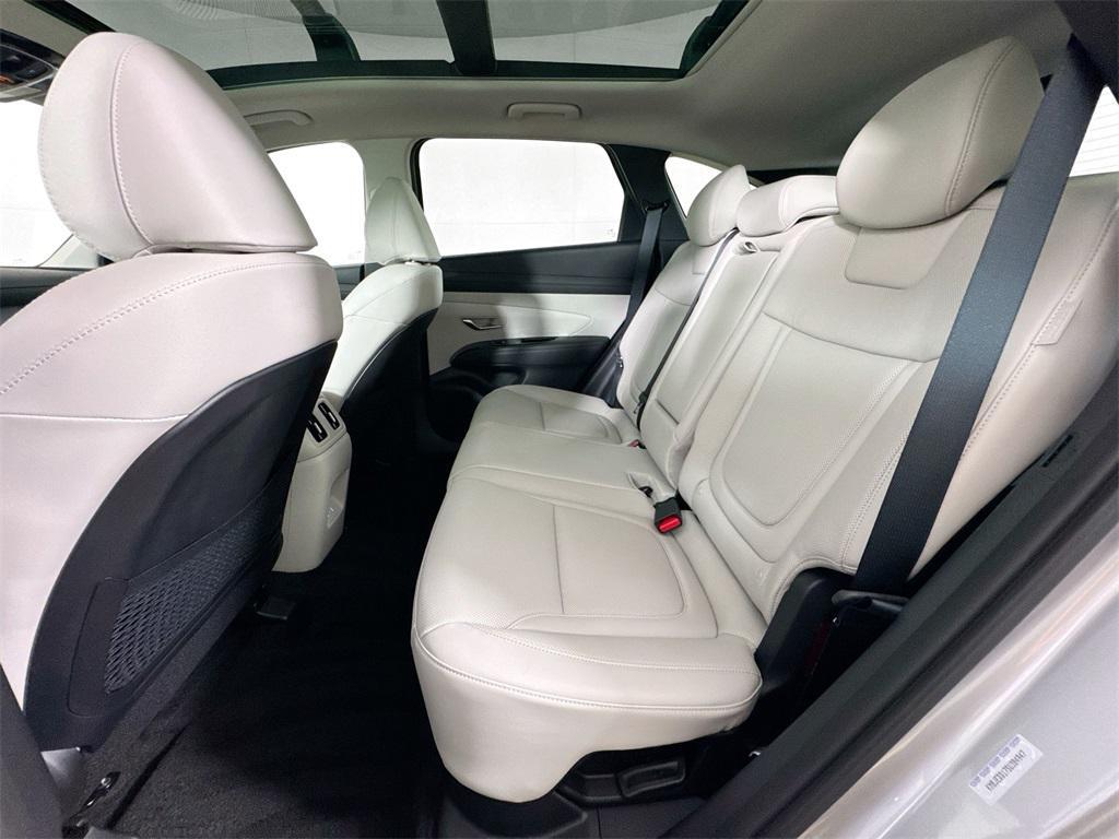 new 2025 Hyundai TUCSON Hybrid car, priced at $43,139