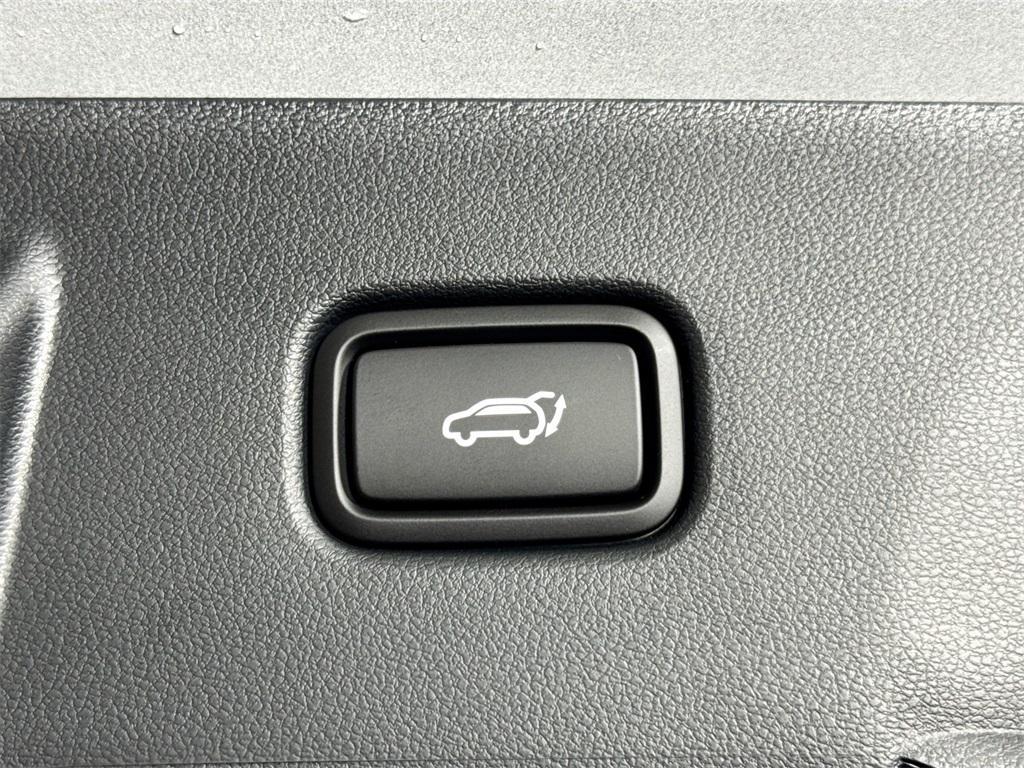 new 2025 Hyundai TUCSON Hybrid car, priced at $37,782