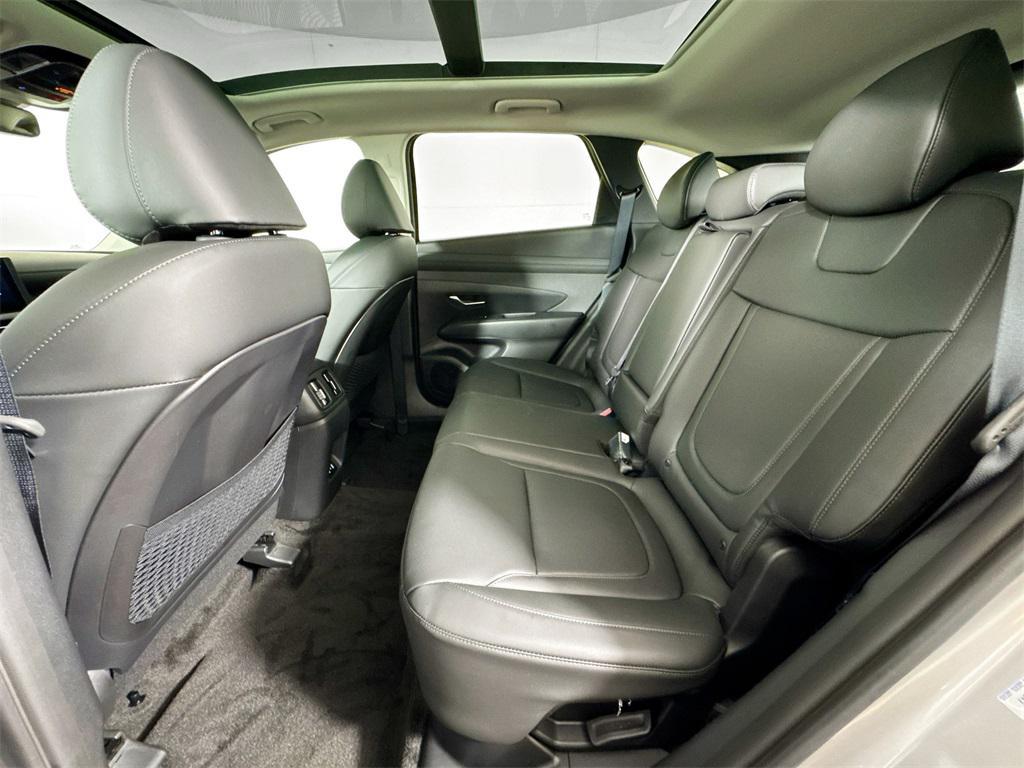 new 2025 Hyundai TUCSON Hybrid car, priced at $37,782