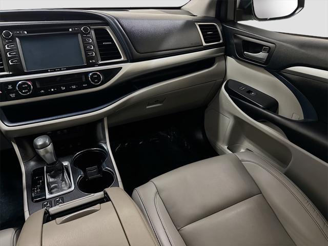used 2019 Toyota Highlander car, priced at $25,492