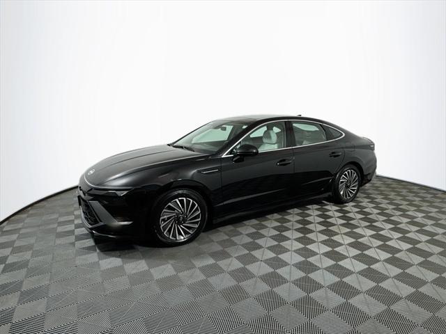 used 2024 Hyundai Sonata Hybrid car, priced at $32,422