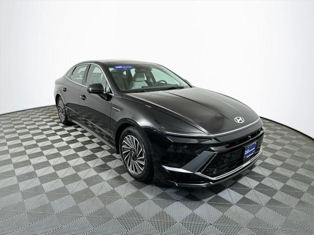 used 2024 Hyundai Sonata Hybrid car, priced at $32,422