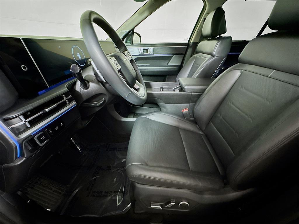 used 2025 Hyundai Santa Fe car, priced at $40,997