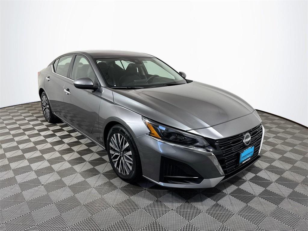 used 2023 Nissan Altima car, priced at $19,492