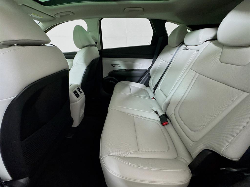 used 2025 Hyundai TUCSON Hybrid car, priced at $32,992