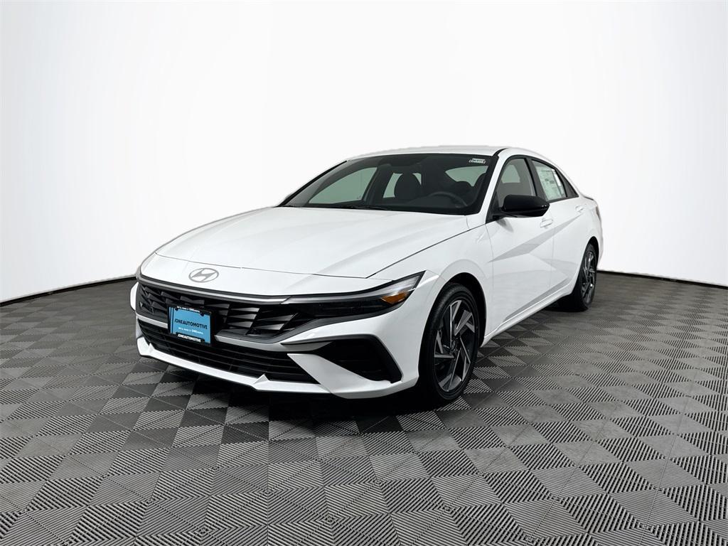 new 2025 Hyundai Elantra car, priced at $28,319