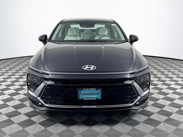 new 2025 Hyundai Sonata Hybrid car, priced at $31,722