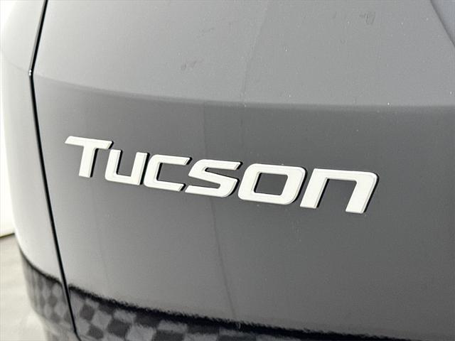new 2025 Hyundai TUCSON Hybrid car, priced at $37,342