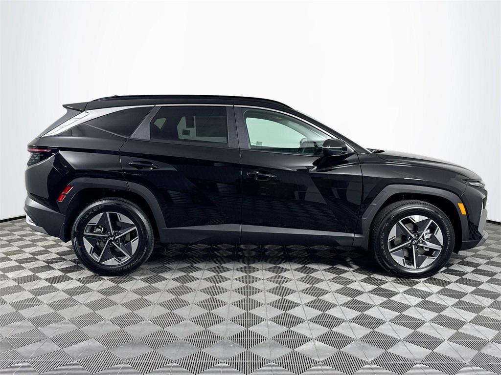 new 2025 Hyundai TUCSON Hybrid car, priced at $35,342