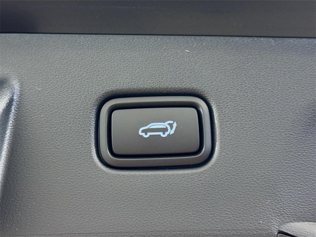 new 2025 Hyundai TUCSON Hybrid car, priced at $35,342