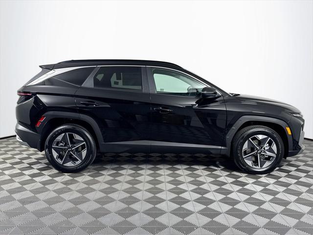new 2025 Hyundai TUCSON Hybrid car, priced at $37,342