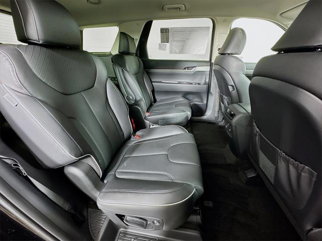 new 2025 Hyundai Palisade car, priced at $42,126