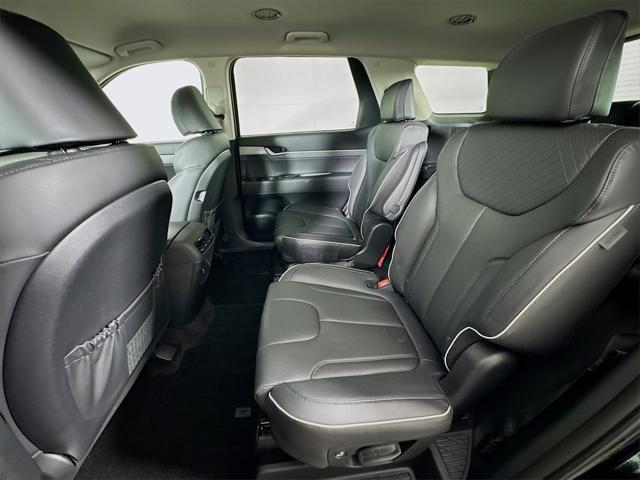 new 2025 Hyundai Palisade car, priced at $42,126