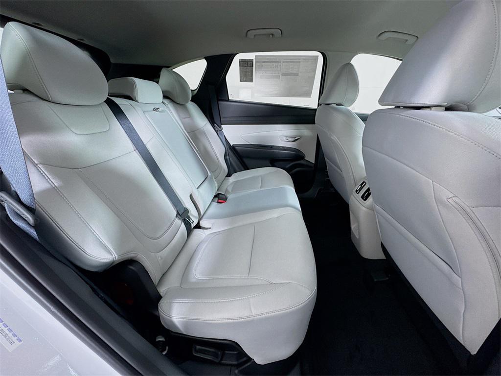 new 2025 Hyundai TUCSON Hybrid car, priced at $34,220