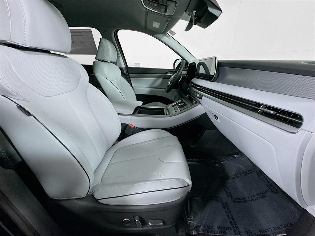 used 2025 Hyundai Palisade car, priced at $37,648
