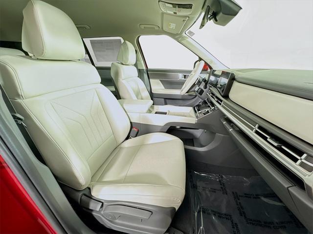 new 2025 Hyundai Santa Fe car, priced at $41,079