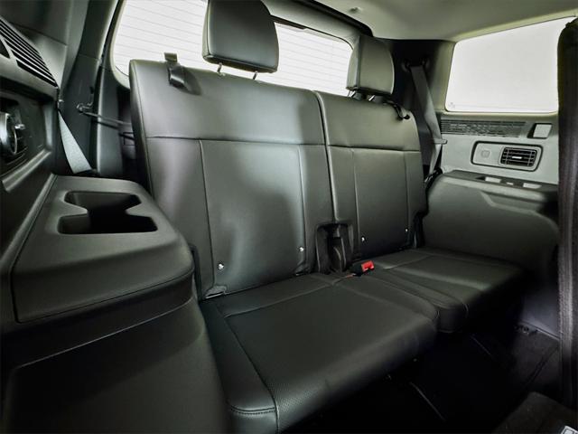new 2025 Hyundai Santa Fe car, priced at $39,307