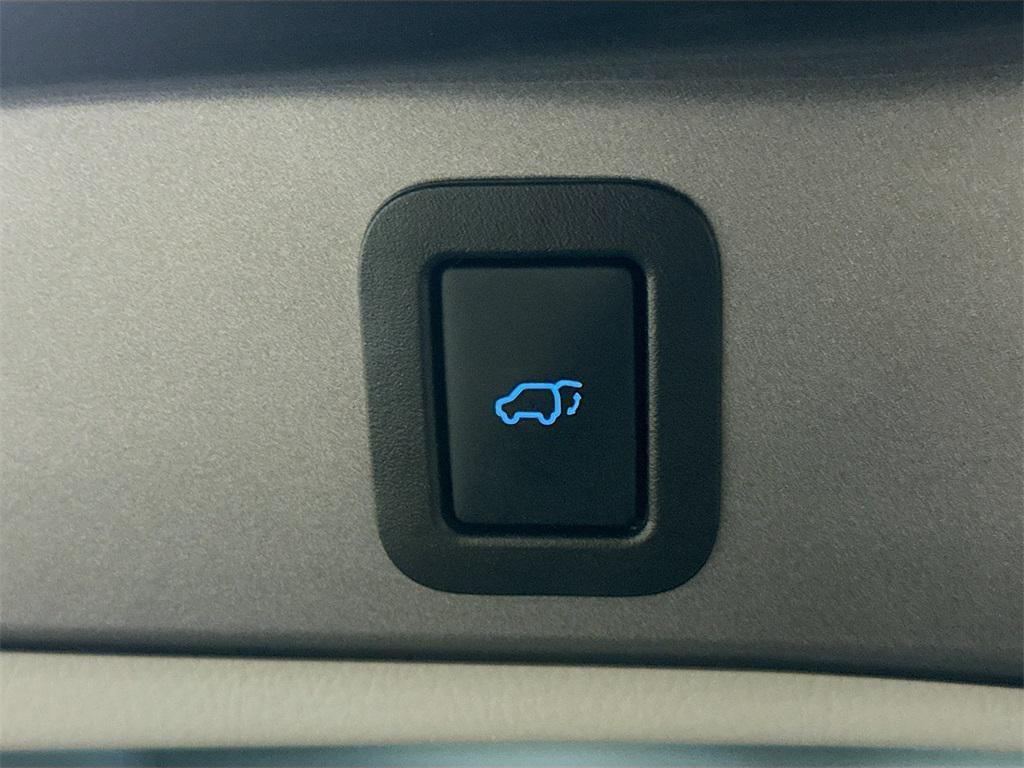 used 2019 Toyota Highlander car, priced at $22,997