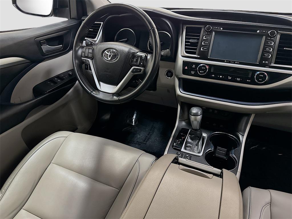 used 2019 Toyota Highlander car, priced at $22,997