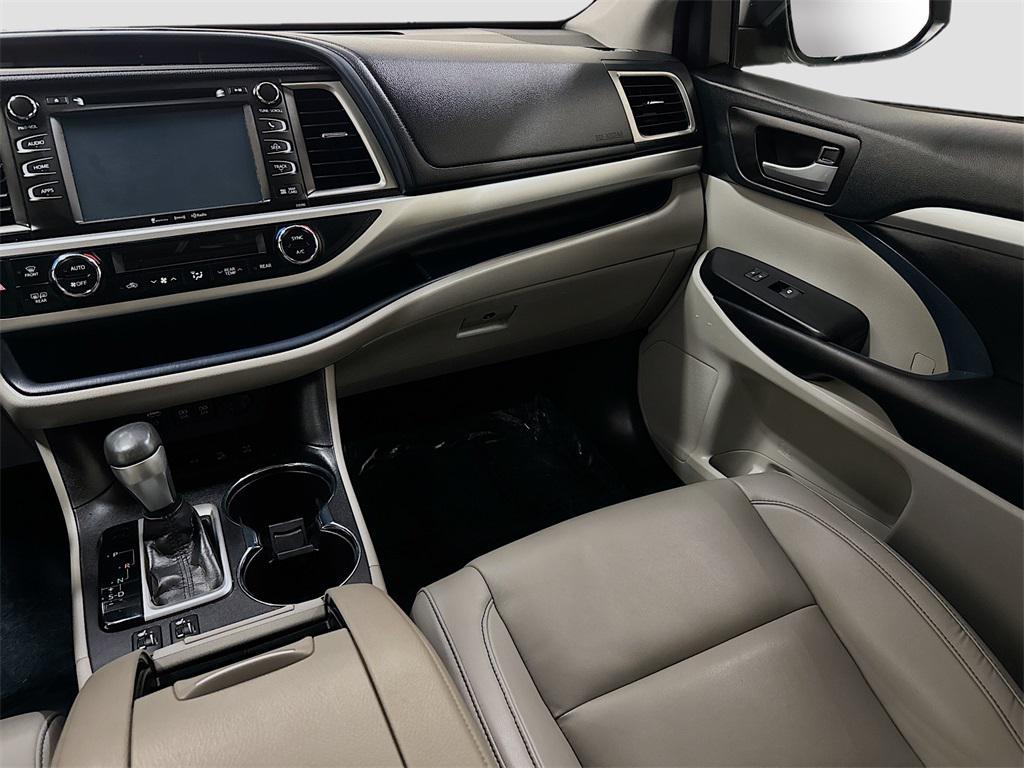 used 2019 Toyota Highlander car, priced at $22,997