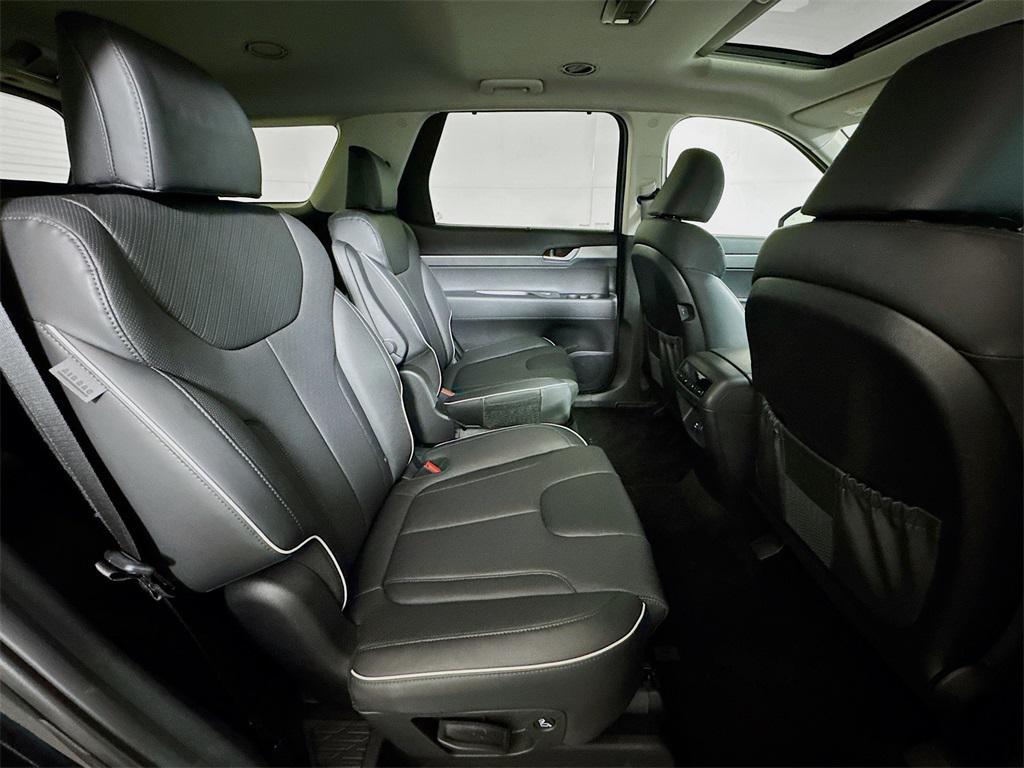 used 2025 Hyundai Palisade car, priced at $41,497