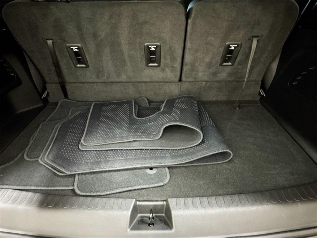 used 2025 Chevrolet Traverse car, priced at $47,997