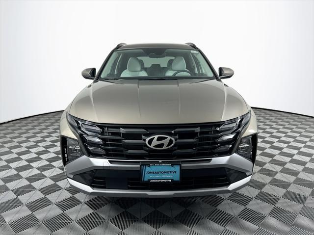 new 2025 Hyundai Tucson Hybrid car, priced at $34,017