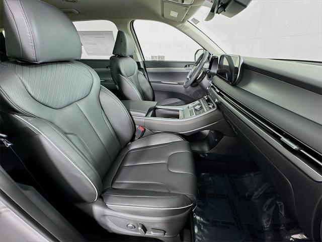 new 2025 Hyundai Palisade car, priced at $42,076