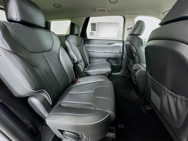 new 2025 Hyundai Palisade car, priced at $42,076