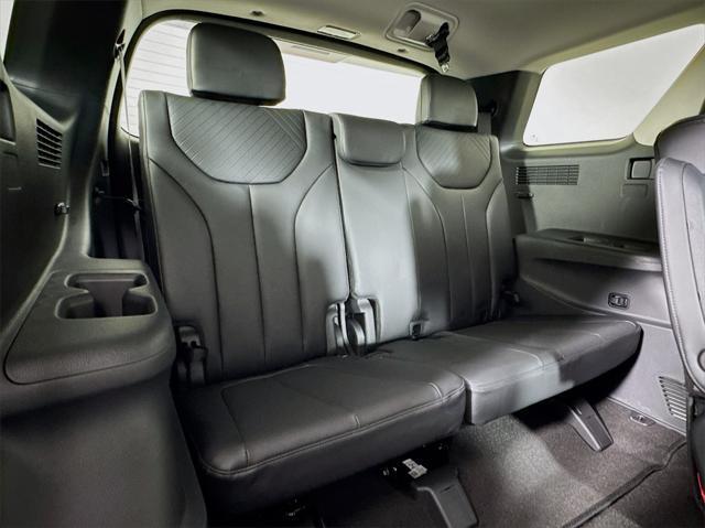 new 2025 Hyundai Palisade car, priced at $42,374