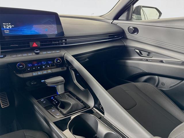 new 2025 Hyundai Elantra car, priced at $27,914