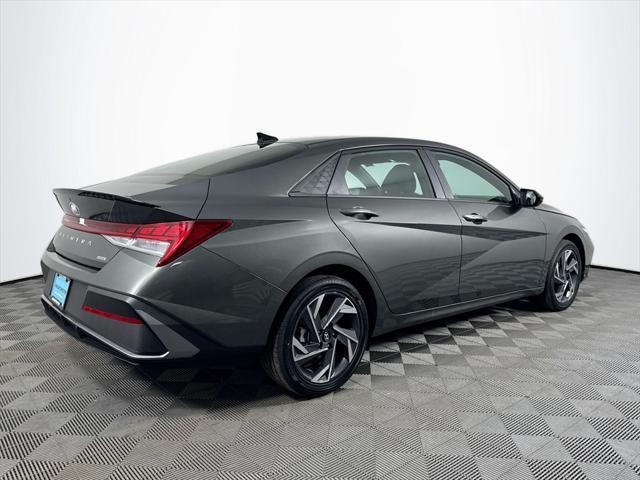 new 2025 Hyundai Elantra car, priced at $27,914