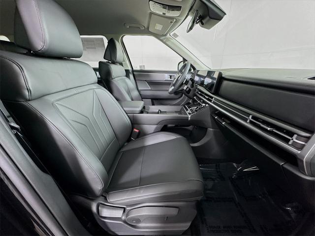 new 2025 Hyundai Santa Fe car, priced at $40,547