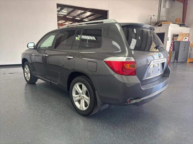 used 2008 Toyota Highlander car, priced at $8,988