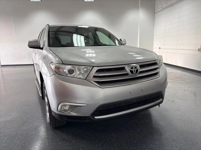 used 2013 Toyota Highlander car, priced at $14,775