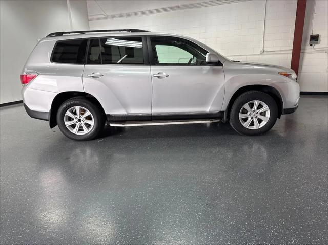 used 2013 Toyota Highlander car, priced at $14,775