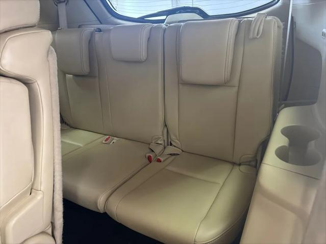 used 2015 Toyota Highlander car, priced at $17,734