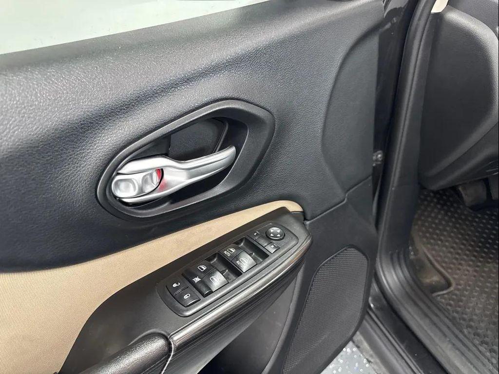 used 2015 Jeep Cherokee car, priced at $11,950