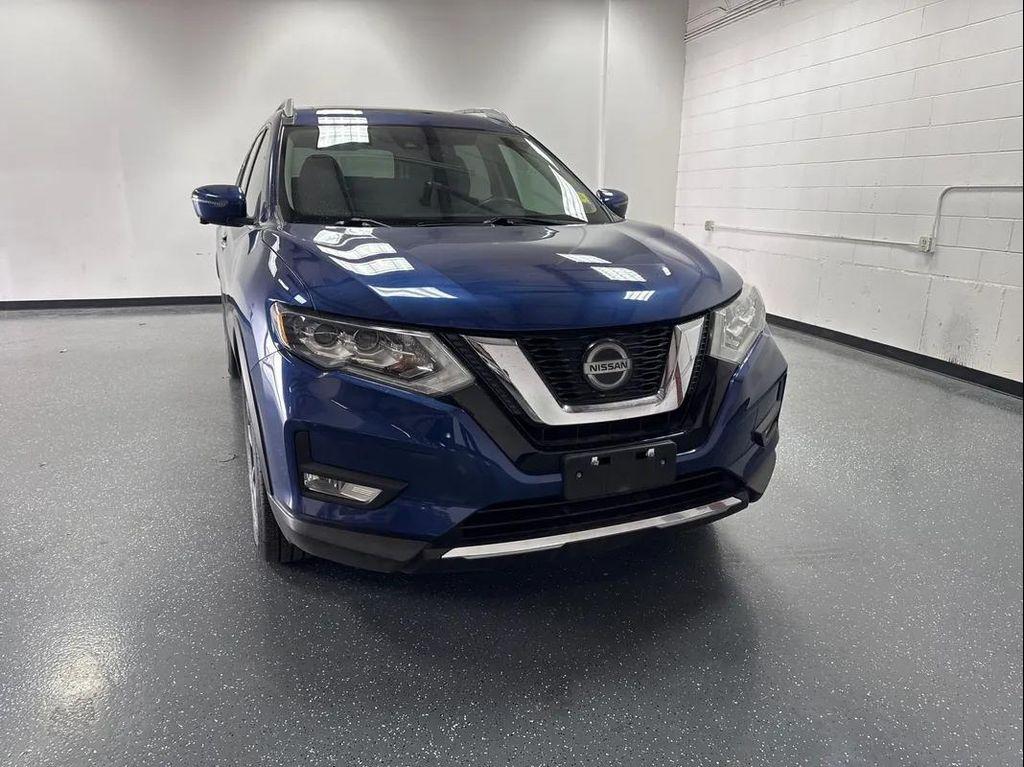 used 2019 Nissan Rogue car, priced at $17,881