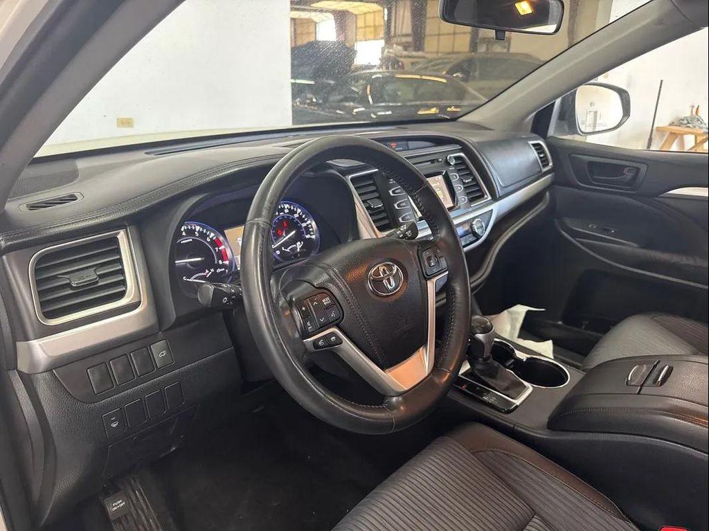 used 2015 Toyota Highlander car, priced at $13,988