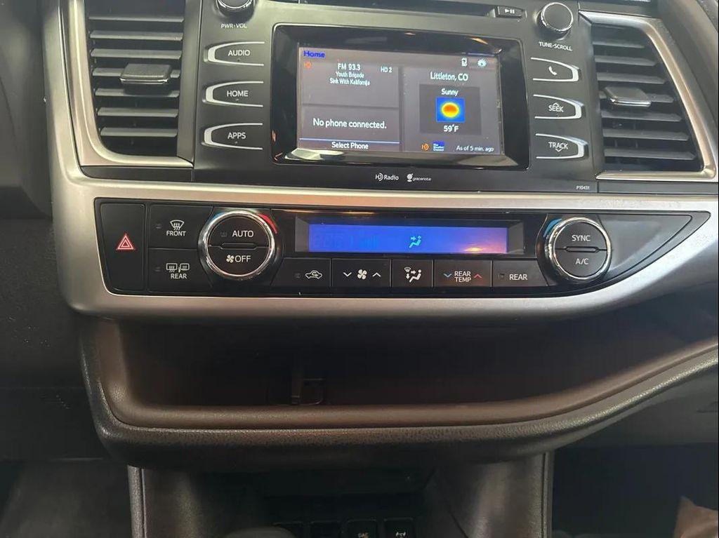 used 2015 Toyota Highlander car, priced at $13,988